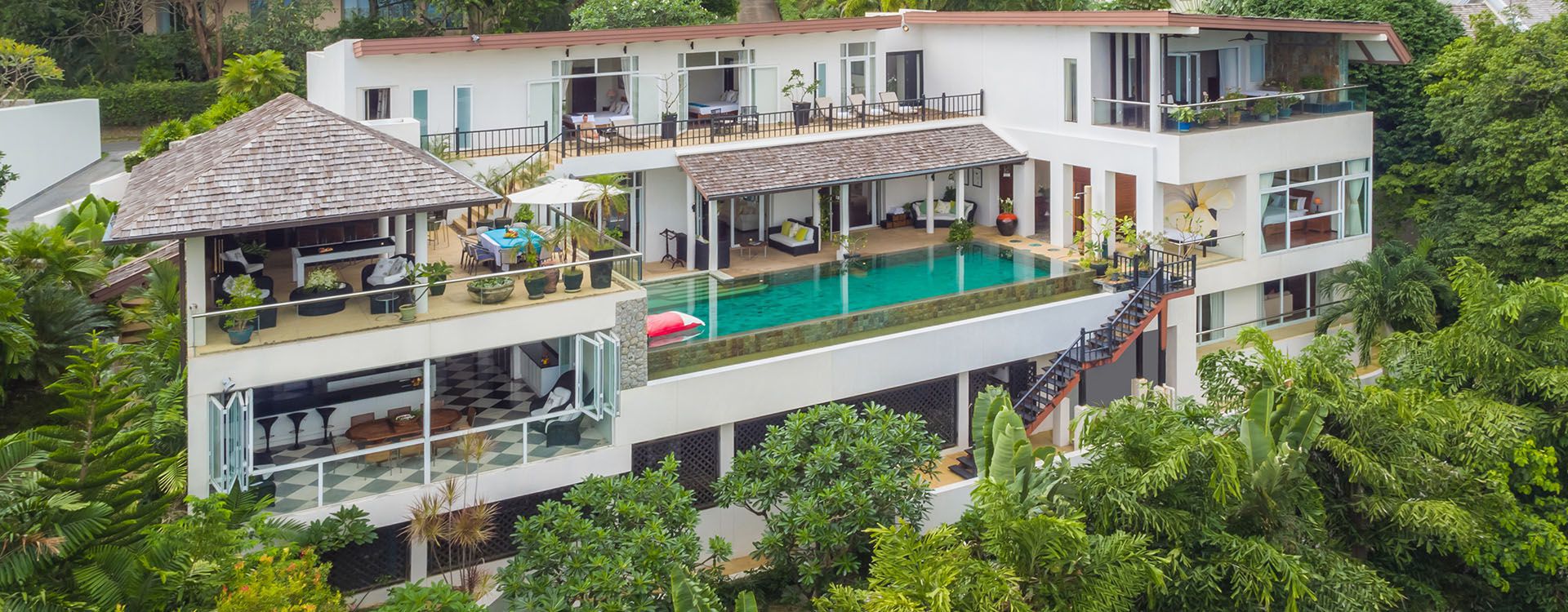 Villa Amanzi - The villa facade